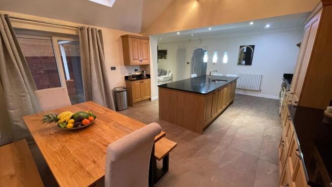 Kitchen/Dining Room