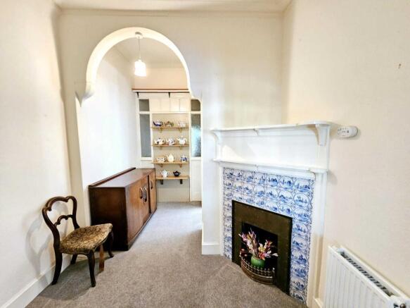 2 bed Flat for sale Image 8
