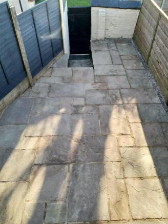 2 bed Terraced for sale Image 8