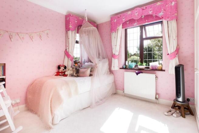 bed 3 G.jpg