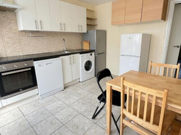 Kitchen (2)