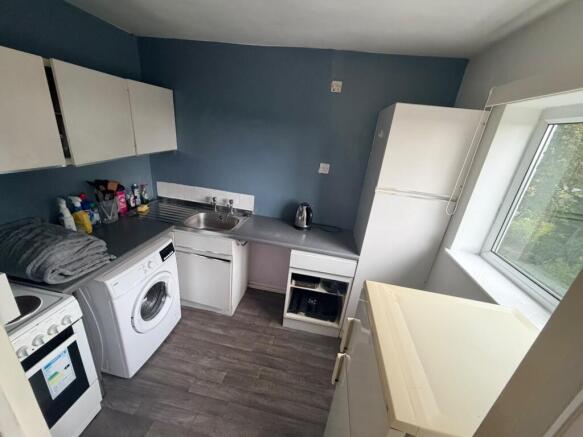Flat 9, Hallam Chase , 64 Endcliffe Vale Road, Sheffield, South Yorkshire S10 3EW photo 4