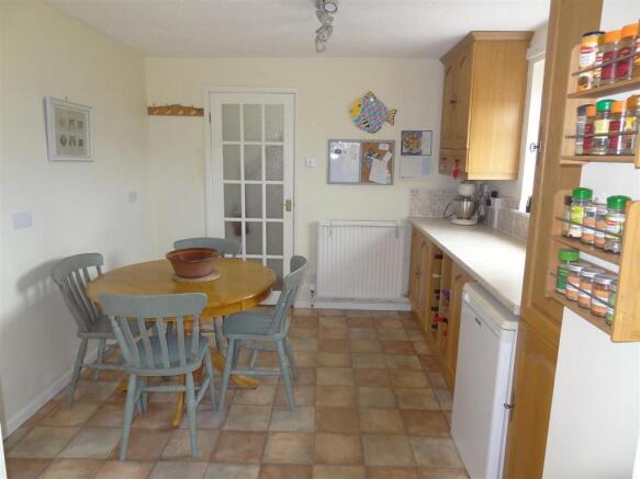 BREAKFAST ROOM