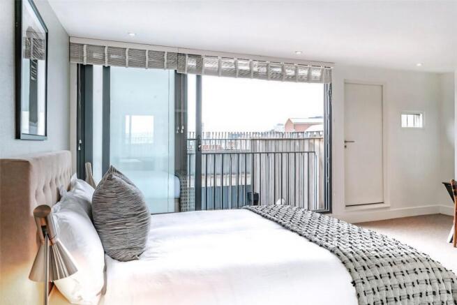 2 bed Flat to rent Image 9