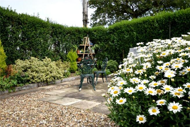 Garden Feature