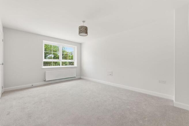 4 bed Detached to rent Image 12