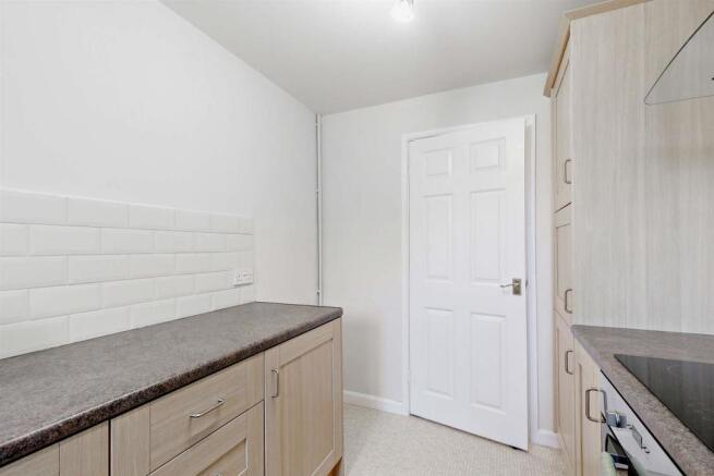 8454494-interior10-800.jpg