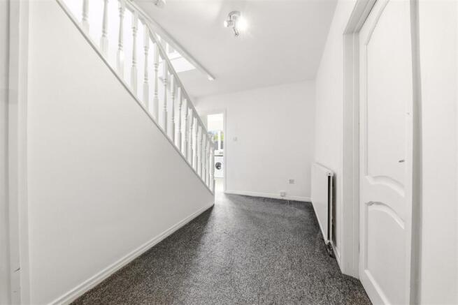 4 bed Detached for sale Image 10