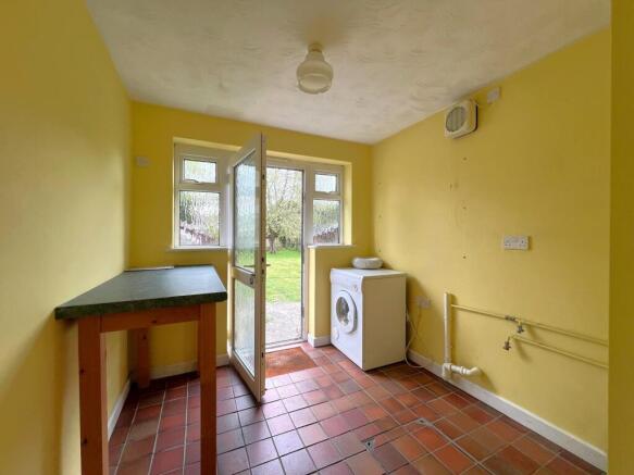 Ashleigh Close, Hythe photo 4