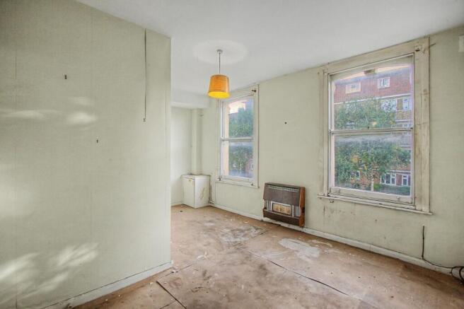 Flat B, 43 Victoria Road, Finsbury Park, London, N4 3SJ