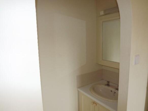 VANITY AREA