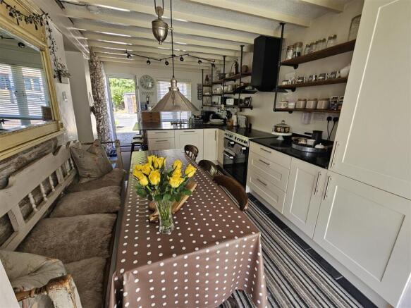Kitchen Breakfast Room.jpg