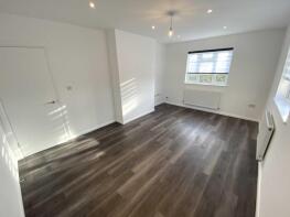 26, Edgware Court, High Street, Edgware HA8 7NP