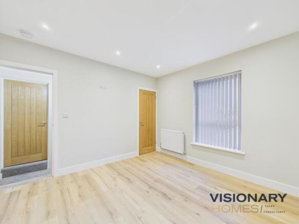 CAM03522G0-PR0240-STILL003