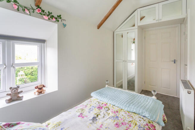 bedroom 2b