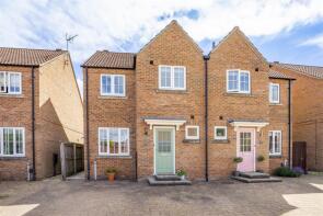 4, Exelby Court, York YO26 5TG