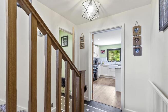 3 bed Terraced for sale Image 8