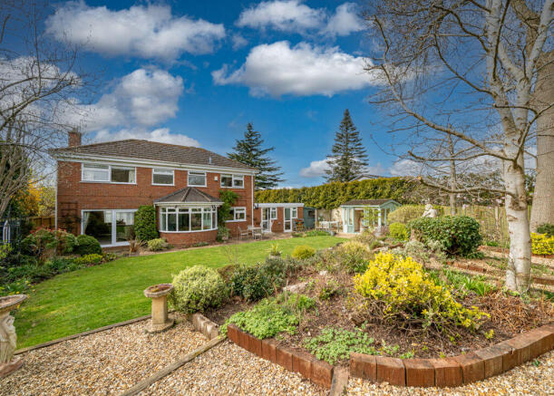 Cherrington Gardens, Pedmore, Stourbridge photo 4