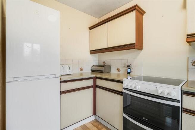 1 bed Flat for sale Image 6