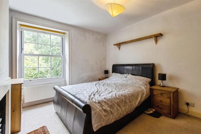 2 bed Semi-Detached for sale Image 7
