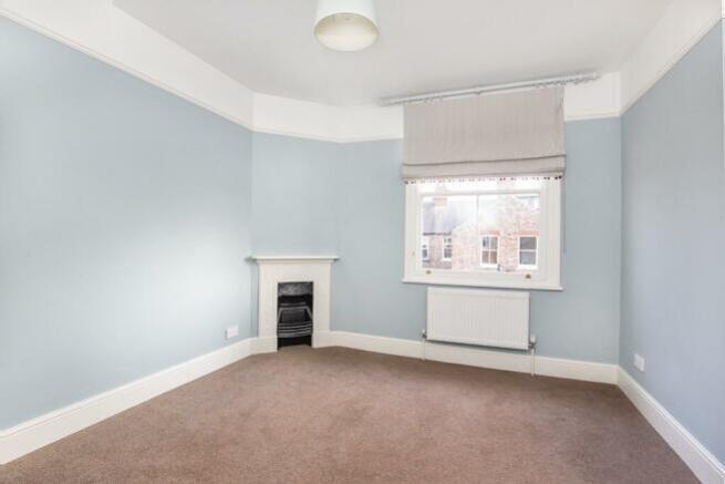 4 bed Terraced to rent Image 9