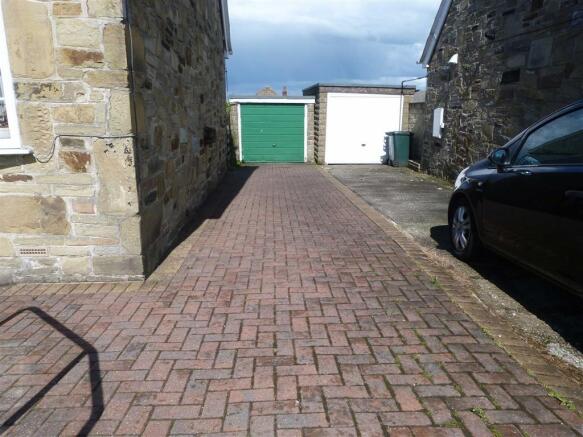 DRIVEWAY & DETACHED 