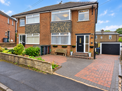 Weston Vale Road, Queensbury, Bradford, BD13 2HY