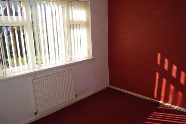 BEDROOM 2 (REAR)