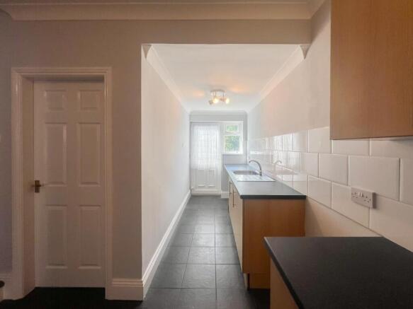 2 bed Terraced for sale Image 8