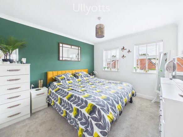 4 bed Detached for sale Image 8