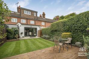 5, Scotts Cottages, Retreat Way, Chigwell IG7 6EL