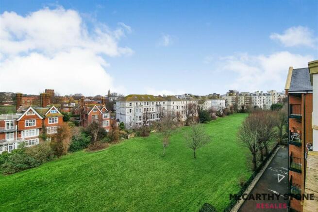 martellocourtjevingtongardens24.jpg