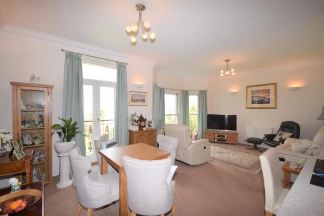 SITTING ROOM...jpg