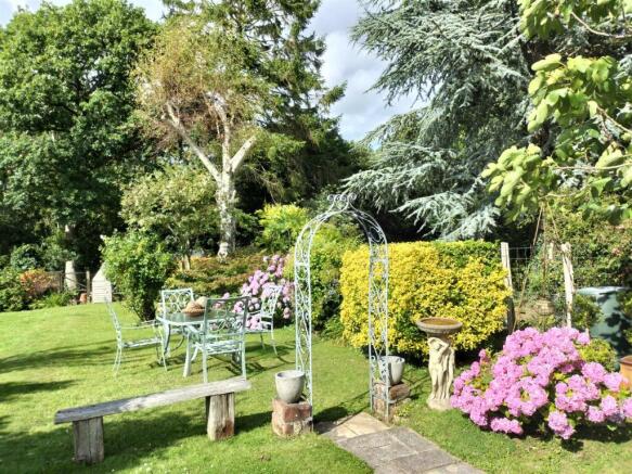 Ashlea garden 3.jpg