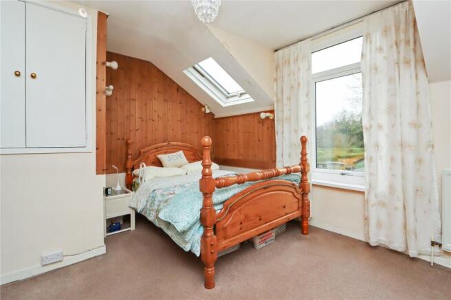 Bedroom 1 Pic 2