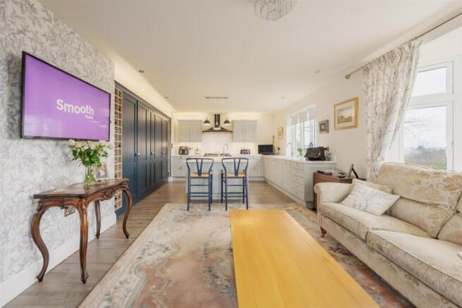 3 bed Detached for sale Image 8