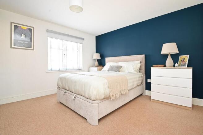 4 bed Detached for sale Image 12