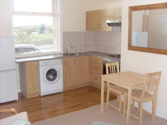 Kitchen/Dining area