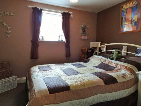 Photo 10