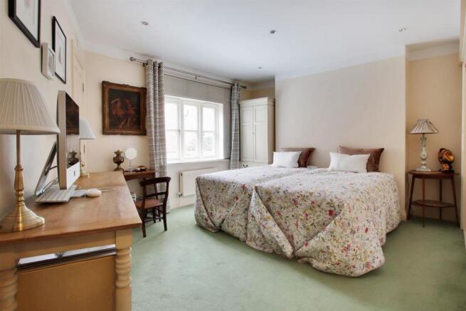 Master Bedroom.jpg