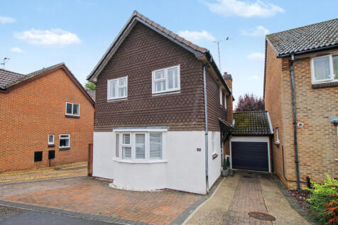 Long Beech Drive, Farnborough , GU14