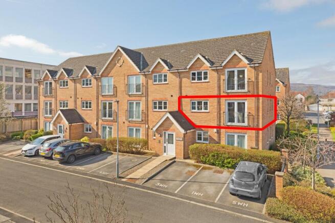 2 bed Apartment for sale Image 10