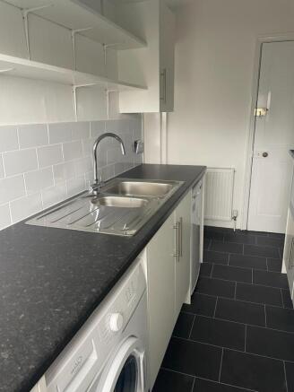 Kitchen3.JPEG