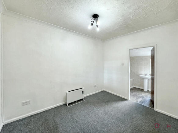 1 bed Apartment for sale Image 12