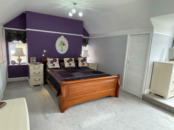 Bedroom;.jpg