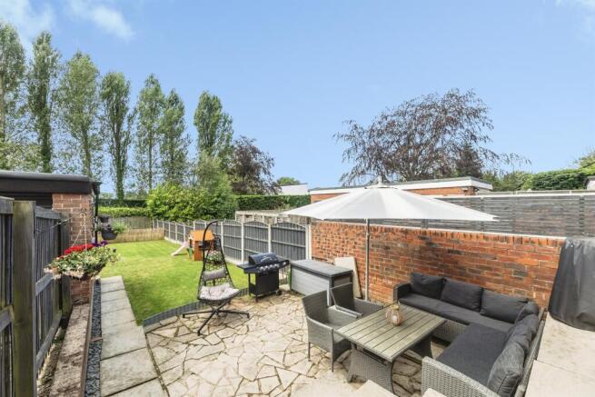 3 bed Semi-Detached for sale Image 9
