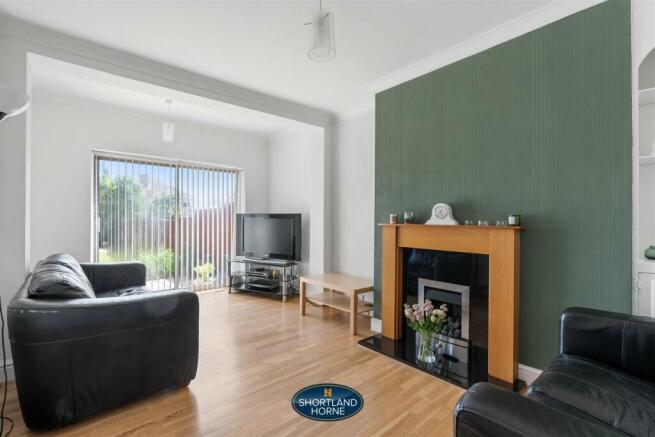 131 Woodside Ave Sth (11 of 21).jpg