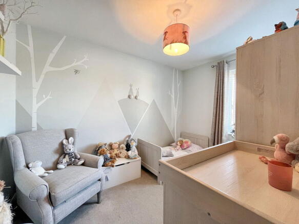 4 bed Detached for sale Image 10