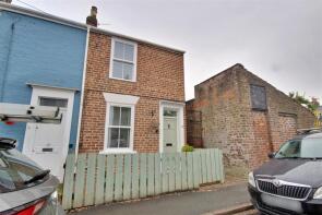 2, Norwood Far Grove, Beverley HU17 9HX