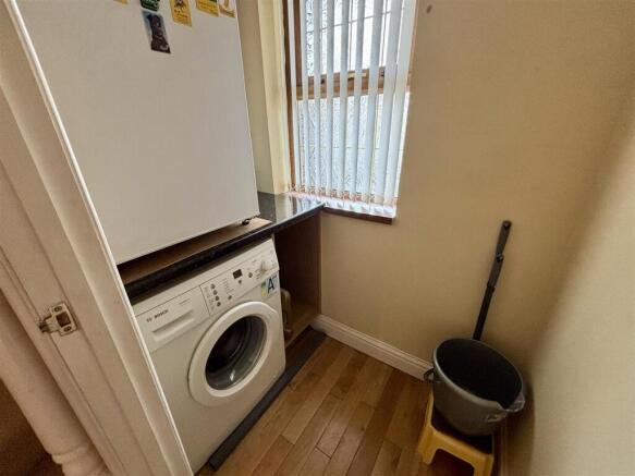3 bed Semi-Detached for sale Image 9